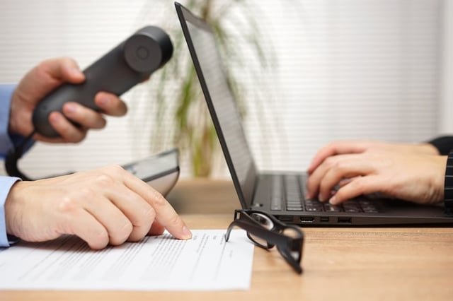 voicemail greeting script